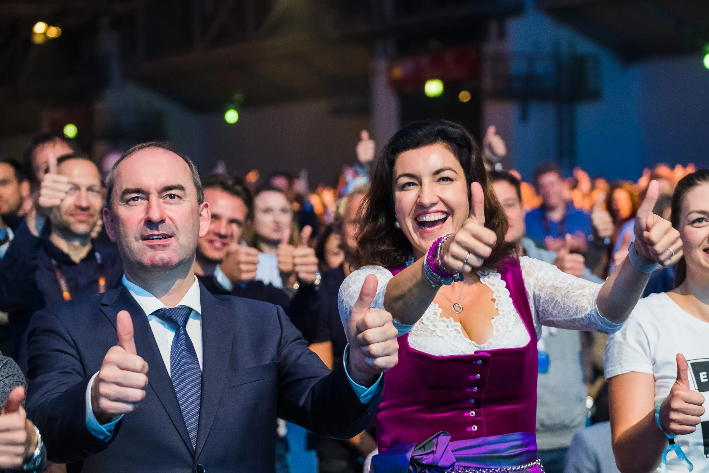Bits & Pretzels 2019 - Crowd reaction shot, thumbs up from the front rows