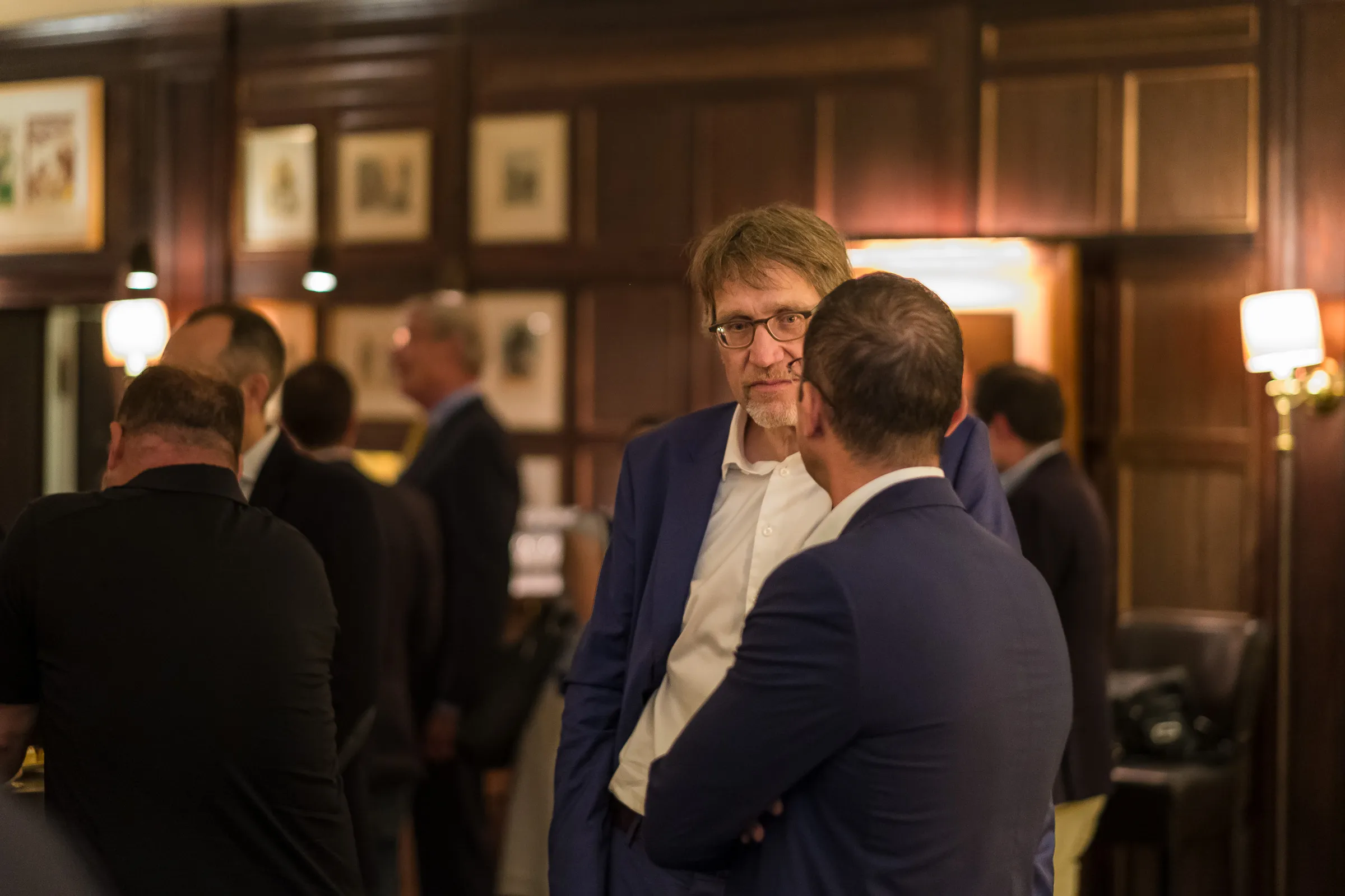 NOAH Berlin Speakers' Dinner - Discreet conversation in the reception room